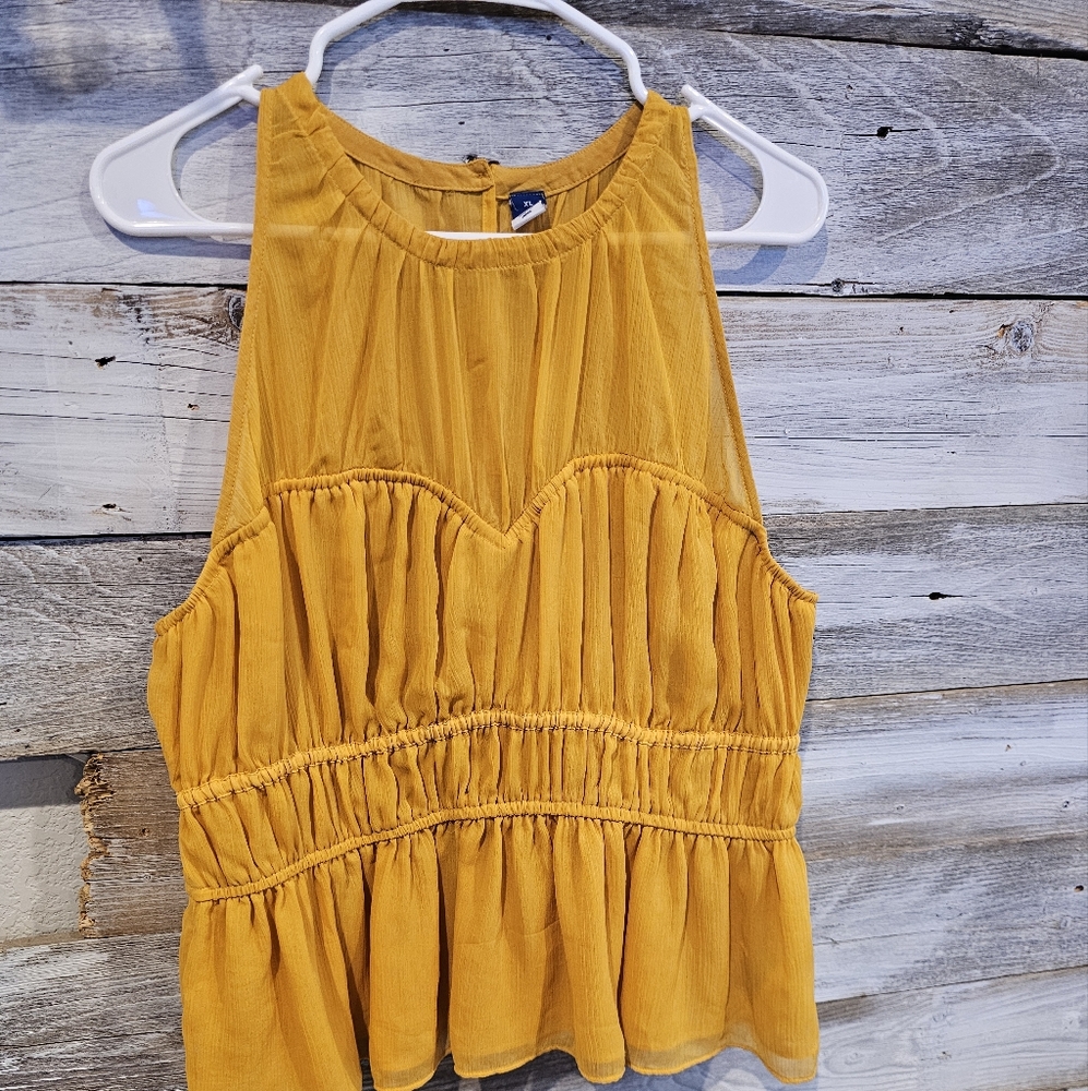 Old navy blouse